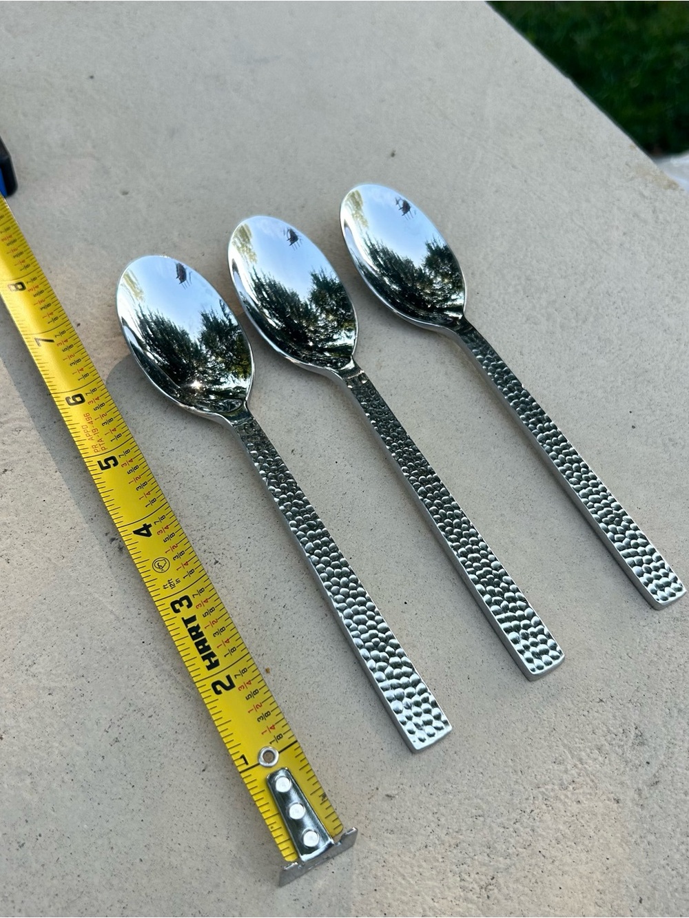 Oneida Chefs Table Hammered Stainless Steel Set of 3 Oval Soup Spoons 7”